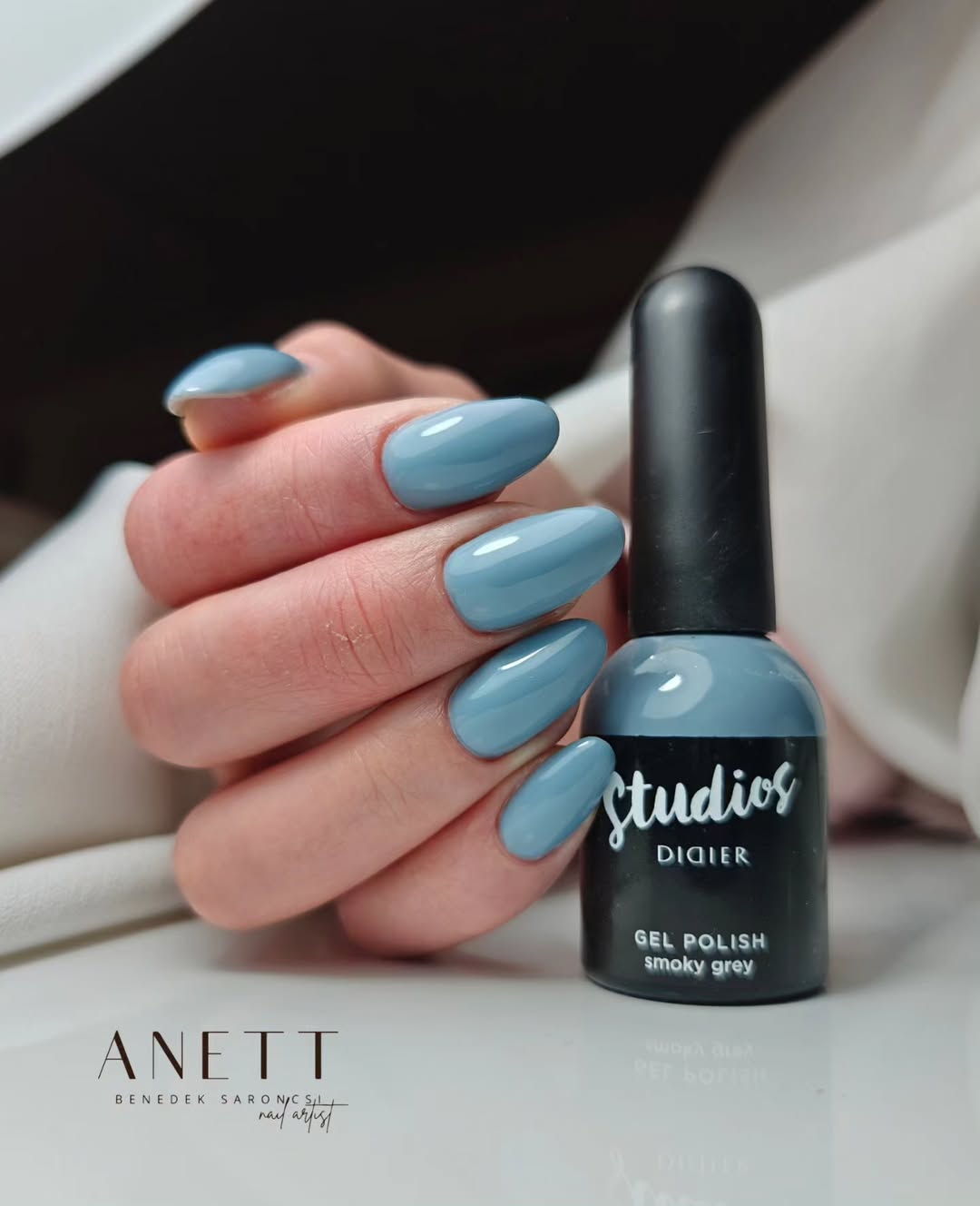 Studios Didier Hibrid Gél Lakk, Smoky Grey, 8ml